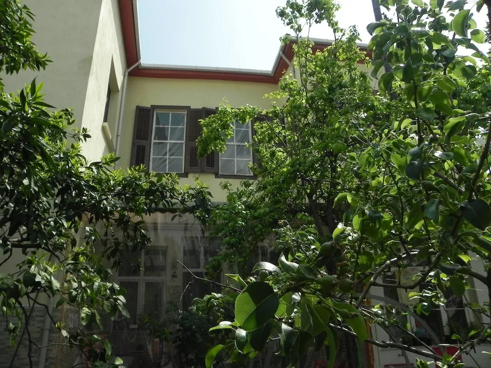 İzmir’in Kalbinde Gizli Bir Vaha